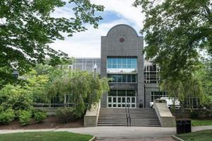 URI officials say placing the AI lab in the Robert L. Carothers Library (pictured) will open up AI to all students and faculty. (Kenneth C. Zirker/Wikimedia)